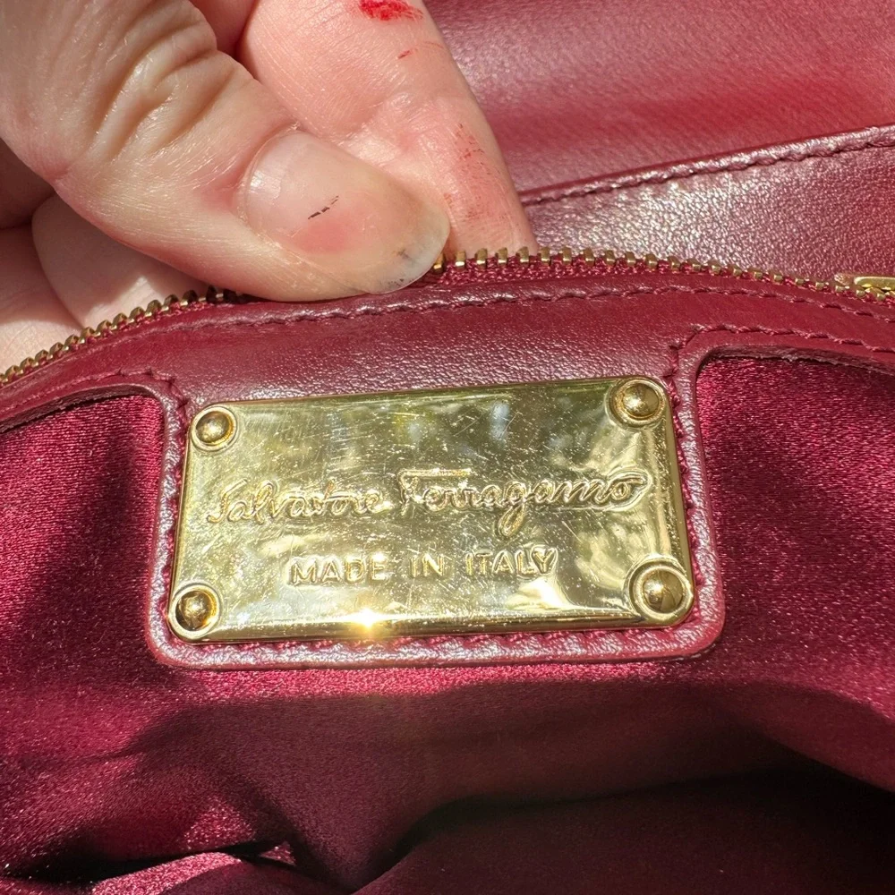 Salvatore Ferragamo burgundy bow leather crossbody handbag chain top handle bag - Picture 8 of 10